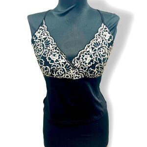 Vintage 90’s Moda International embroidered cami in white and black sz L